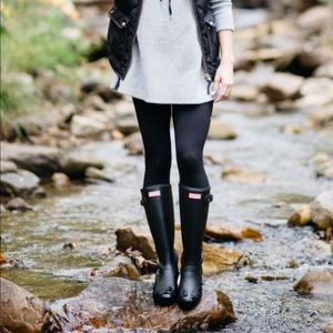 Hunter black boots size 7